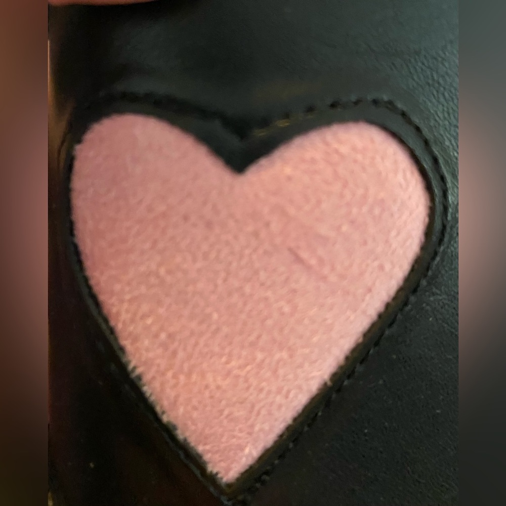 Dolls Kill Lamoda Future Stranger Pink Felt Heart Chunky Platform Heels - Picture 4 of 8